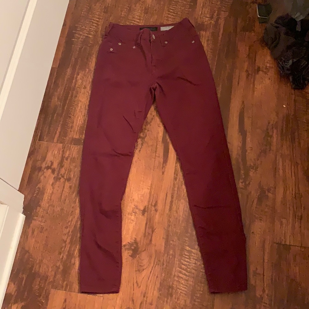 Jeggings. low cut.